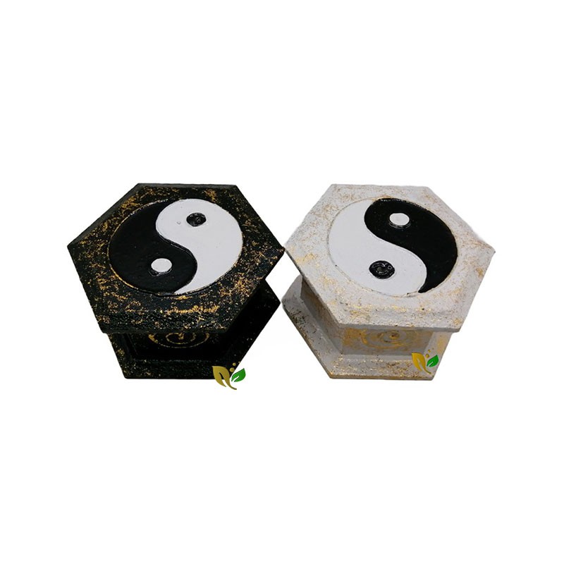 Baúl, yin yang, hexagonal. Baúl, yin yang, hexagonal.